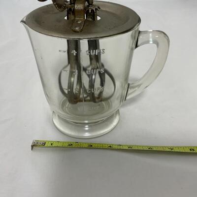 .310. VINTAGE | Green-Handled Beater Jar | Handled