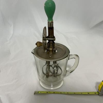 .310. VINTAGE | Green-Handled Beater Jar | Handled