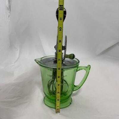 .311. VINTAGE | Green Glass Beater Jar | HandIMaid | Wood Handle