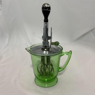 .311. VINTAGE | Green Glass Beater Jar | HandIMaid | Wood Handle