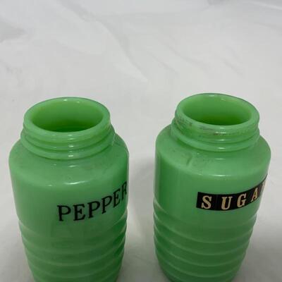 .315. VINTAGE | Jadite Shakers | Pepper & Sugar