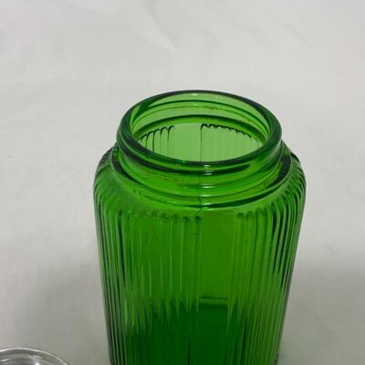 .316. VINTAGE | Single Green Ovoid Shaker