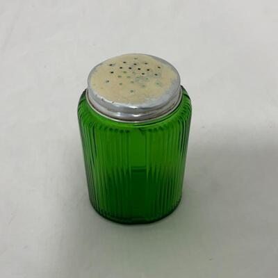 .316. VINTAGE | Single Green Ovoid Shaker