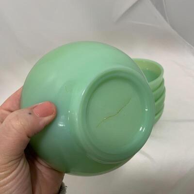 .322. VINTAGE | Fire King | 8 Jadite Chili Bowls