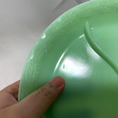 .324. VINTAGE | McKee Jadite | Divided Plate