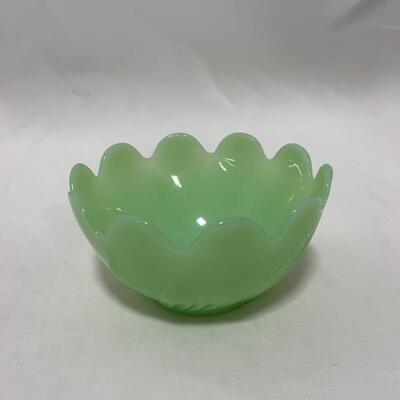 .326. VINTAGE | Fire King Jadite | Lotus Blossom Bowl