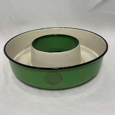 .328. VINTAGE | Graniteware | Ring Molds | Strainer | Cream City