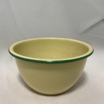 .331. VINTAGE | Enamelware Pot | Mixing Bowl | Spoon