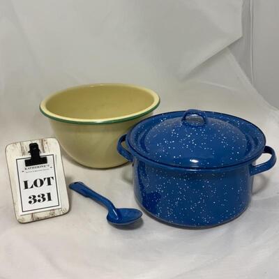 .331. VINTAGE | Enamelware Pot | Mixing Bowl | Spoon