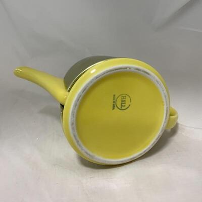 .334. VINTAGE | Hall Tea Pot | Lined Metal Cozy