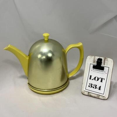 .334. VINTAGE | Hall Tea Pot | Lined Metal Cozy