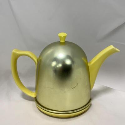 .334. VINTAGE | Hall Tea Pot | Lined Metal Cozy
