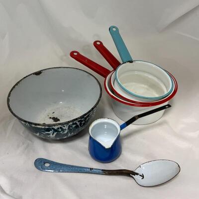 .335. VINTAGE | Enamelware Mixed Lot | 6 Pieces
