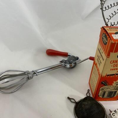 .339. VINTAGE | Large Lot of Kitchen Tools