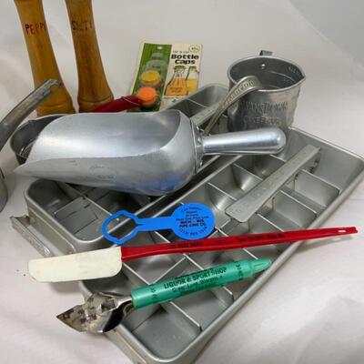 .341. VINTAGE | â€œJunk Drawerâ€ Kitchen Tools Lot