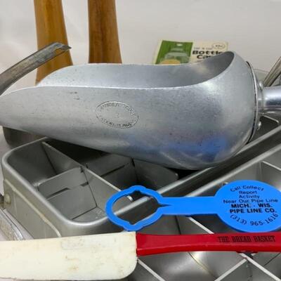 .341. VINTAGE | â€œJunk Drawerâ€ Kitchen Tools Lot
