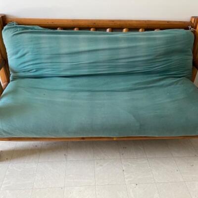 O677 Large Rustic Lodge Style Futon with Pillows