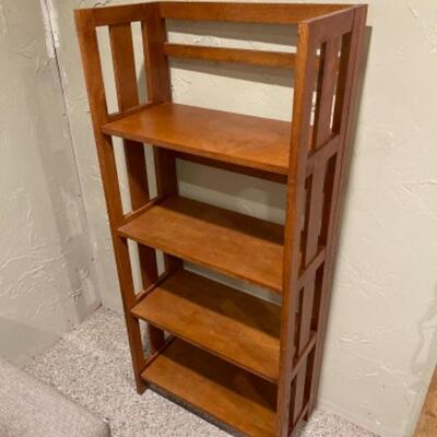 O680 Fabulous Wooden Collapsible Bookshelf 