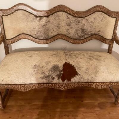 B454 Beautiful Cowhide Bench with Cowhide Accent Pillows 
