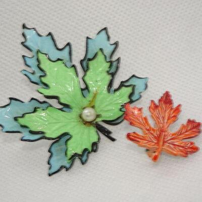 2 Fall Maple Leaf Pins, Brooches