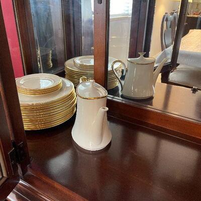 #67 Stanley Furniture China Cabinet 