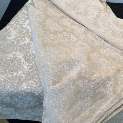 #88 Damask Table Clothes 