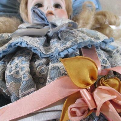 21" Heubach Horseshoe Doll 1000-01/2 Antique leather bodied.
