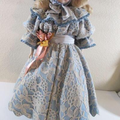 21" Heubach Horseshoe Doll 1000-01/2 Antique leather bodied.