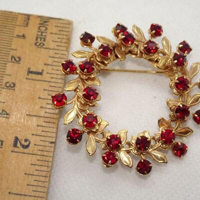 Ruby Red Rhinestone Wreath Brooch, Gold Tone 