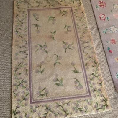 B484 Two Flower Dazzle Rugs 