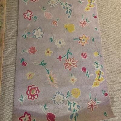 B484 Two Flower Dazzle Rugs 