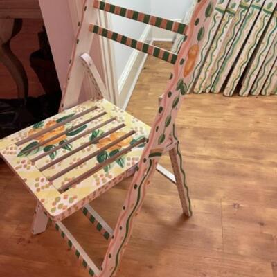 B549 Set of 12 Handpainted Folding Wooden Chairs 
