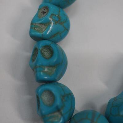 Lot 104 Jewelry and collectibles