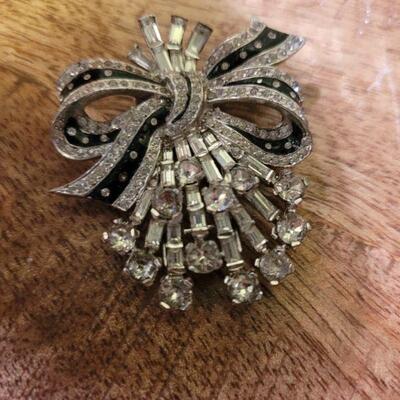 Vintage broach