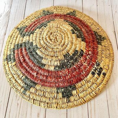 Lot 9  Large Navajo Wedding Basket c.1940 Native American Basketry