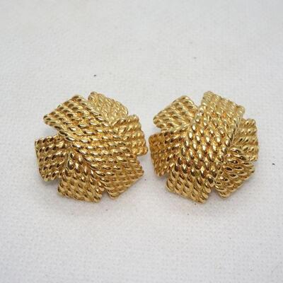 Gold Tone Criss-Cross Straw Clip Earrings 