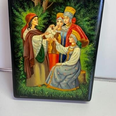 Vintage Fedoskino Large Russian Lacquer Box of Fortuneteller 