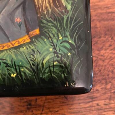 Vintage Fedoskino Large Russian Lacquer Box of Fortuneteller 