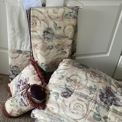 King bedding set of six items by Croscill 