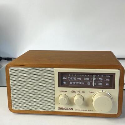 Sangean Wood Cabinet RETRO Am/FM  RADIO
