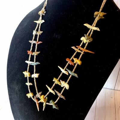 Lot 32  Native American Heishei Fetish Necklace Birds & Other Animals 