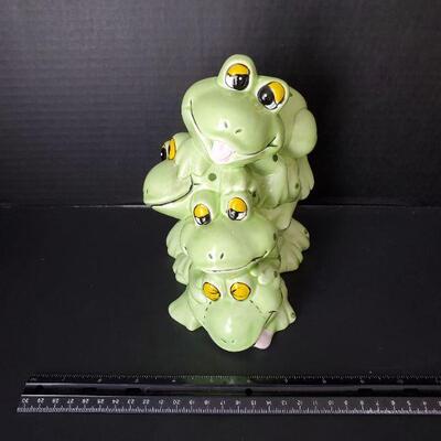 Stacked Frogs Coin Bank