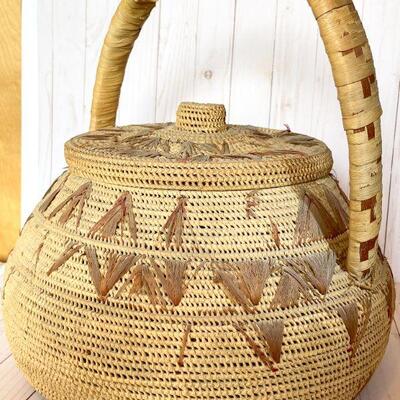 Lot 52  Native American Basketry Saint Nicolas Storage Basket c.1940 AS IS 
