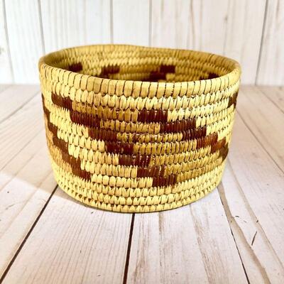 Lot 54  Papago Basket Native American Basketry