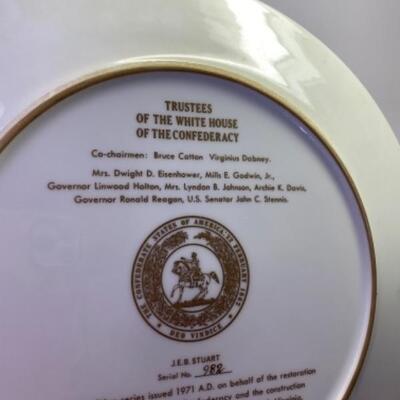 Lenox â€œ THE CONFEDERACY COLLECTIONâ€ of fine China Collectible Plates in Original Shipping Box 