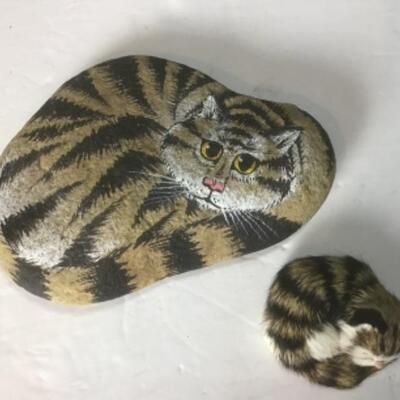 Q - 1273 Stone Painted Sleeping Cat by Mike Dolinger 