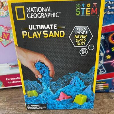 16: Collection of Creator Games/Toys