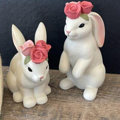 20: Collection of Easter and Bunnies