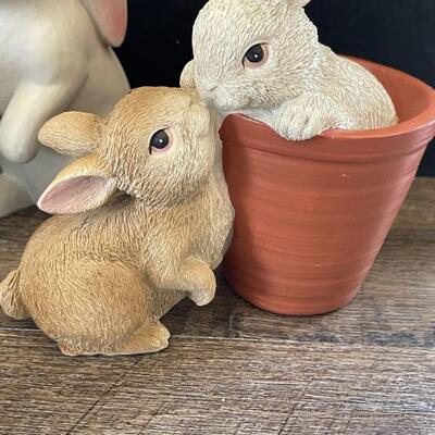 20: Collection of Easter and Bunnies