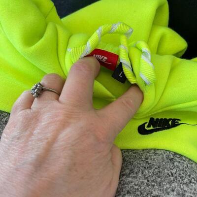 25: Women's Sweatsuits - Nike